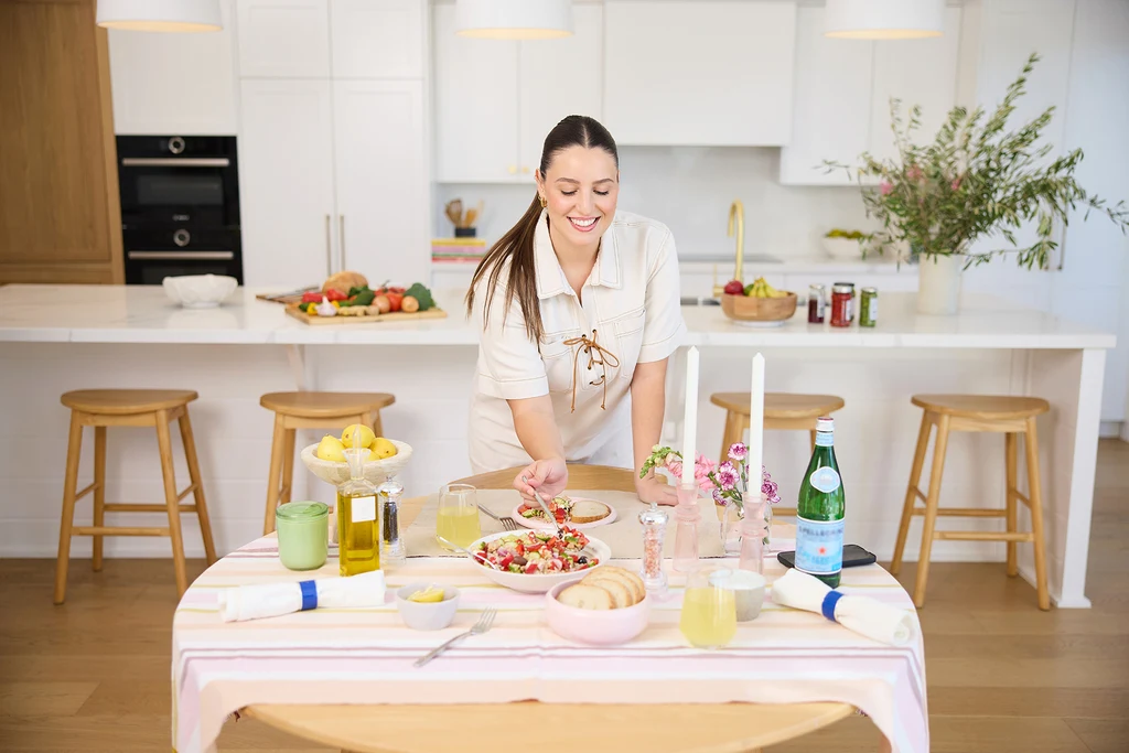 Leah Itsines cooking kitchen 