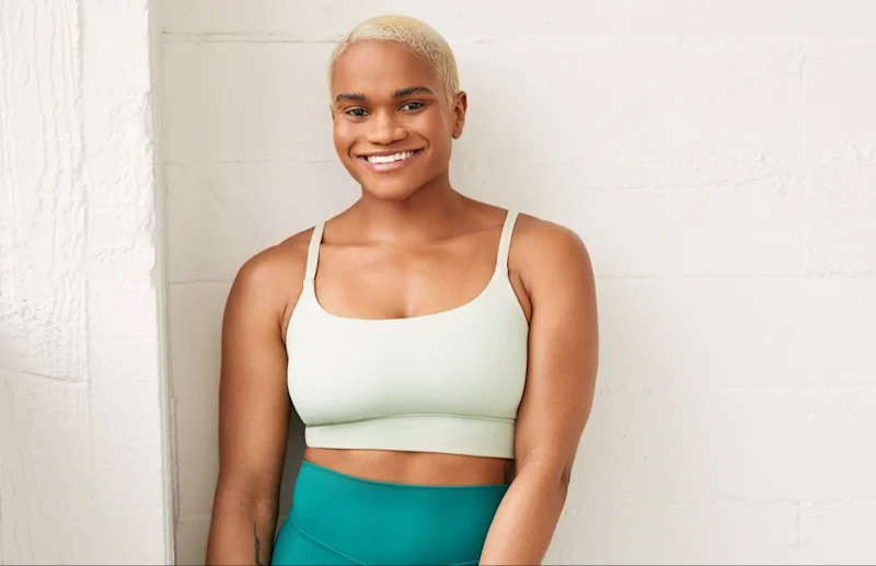 Anissia Hughes - Sweat Bodyweight Strength Trainer