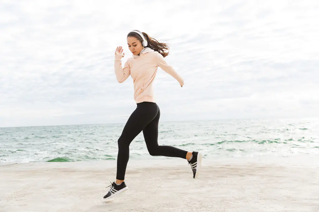Plyometrics Exercises: What Are They & What Are The Benefits? - Picture Panel 2 - Desktop