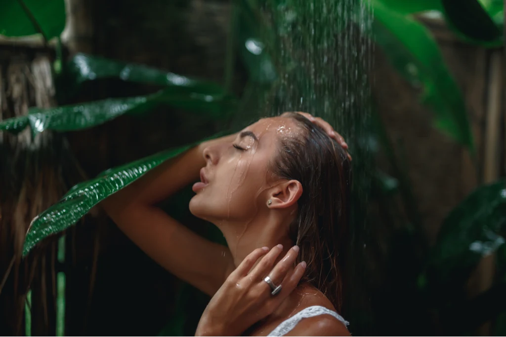 Brrrr! Benefits Of Cold Showers And Cold Water Therapy - Picture Panel 4 - Desktop