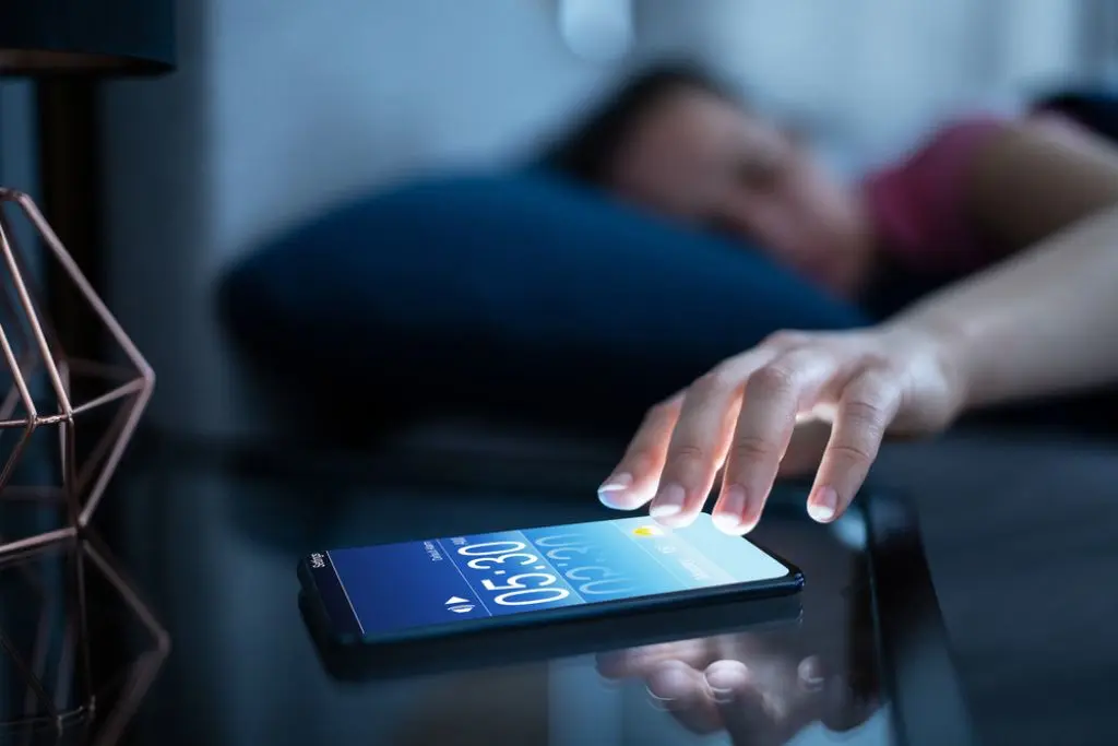 Hitting The Snooze Button: What It Does To Your Body - Picture Panel 2 - Desktop