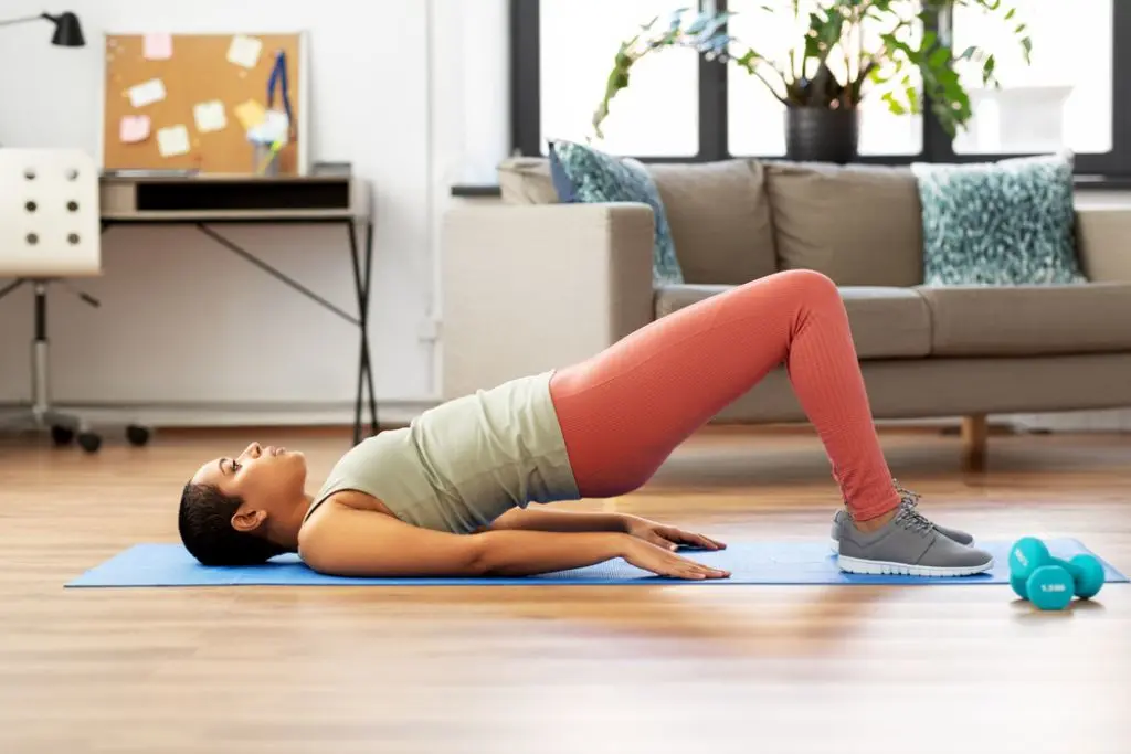 Is Lifting Weights Bad For Your Pelvic Floor? - Picture Panel 4 - Desktop